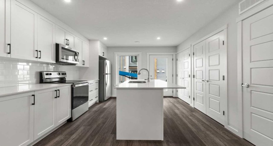 14675 1 Street, Calgary, Alberta T3P0V3, 2 Bedrooms Bedrooms, ,3 BathroomsBathrooms,Residential,For Sale,1,A2285488