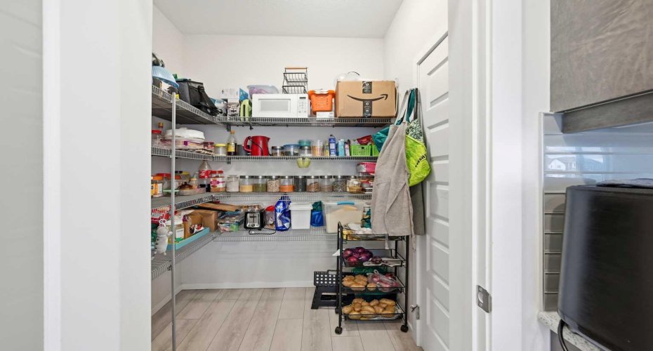 717 Windrow Manor, Airdrie, Alberta T4B 5H6, 4 Bedrooms Bedrooms, ,4 BathroomsBathrooms,Residential,For Sale,Windrow,A2284526 717 Windrow Manor, Airdrie, Alberta T4B 5H6, 4 Bedrooms Bedrooms, ,4 BathroomsBathrooms,Residential,For Sale,Windrow,A2284526