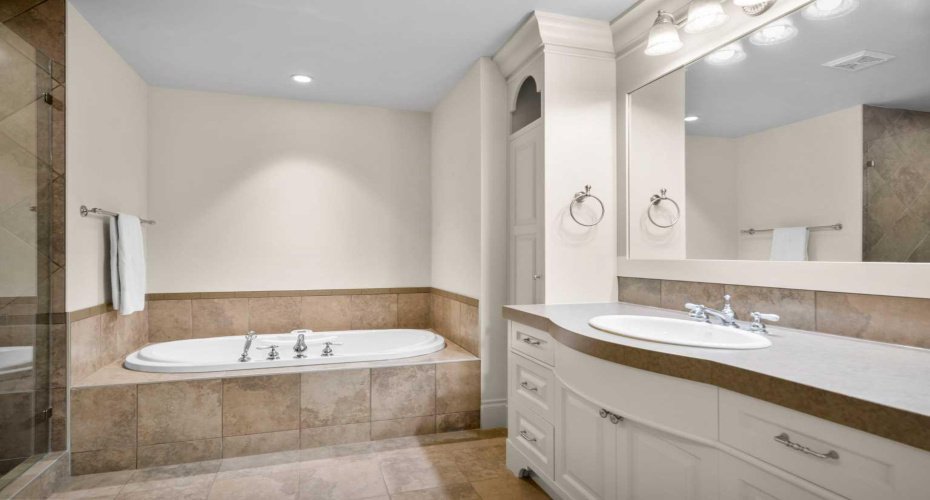 2905 Carleton Street, Calgary, Alberta T2T 3L1, 6 Bedroom Bedrooms, 0 ,7 BathroomBathrooms,Residential,For Sale,Carleton,0,A2285018