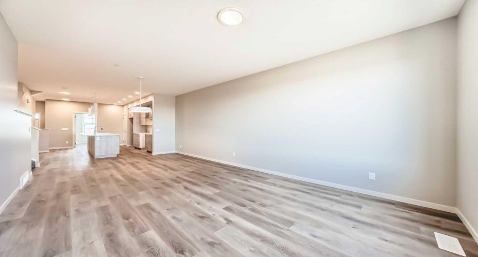 17 Hotchkiss Road, Calgary, Alberta T3S 0T8, 3 Bedrooms Bedrooms, ,3 BathroomsBathrooms,Residential,For Sale,Hotchkiss,A2285060