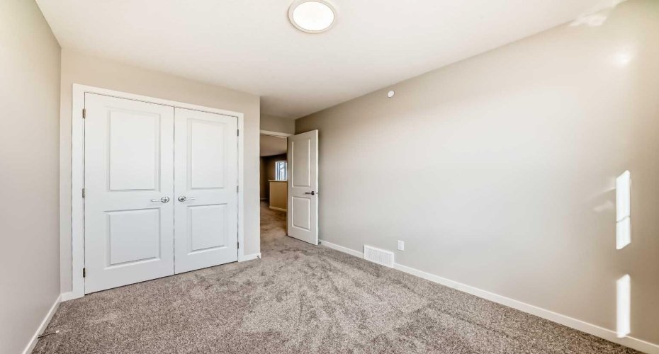 17 Hotchkiss Road, Calgary, Alberta T3S 0T8, 3 Bedrooms Bedrooms, ,3 BathroomsBathrooms,Residential,For Sale,Hotchkiss,A2285060