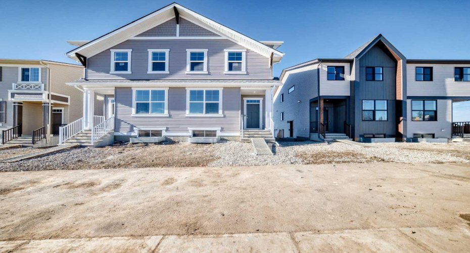 17 Hotchkiss Road, Calgary, Alberta T3S 0T8, 3 Bedrooms Bedrooms, ,3 BathroomsBathrooms,Residential,For Sale,Hotchkiss,A2285060