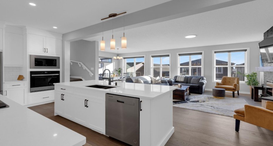 WALK IN AND ENJOY THIS STUNNING MAIN FLOOR VIEW EVERYDAY