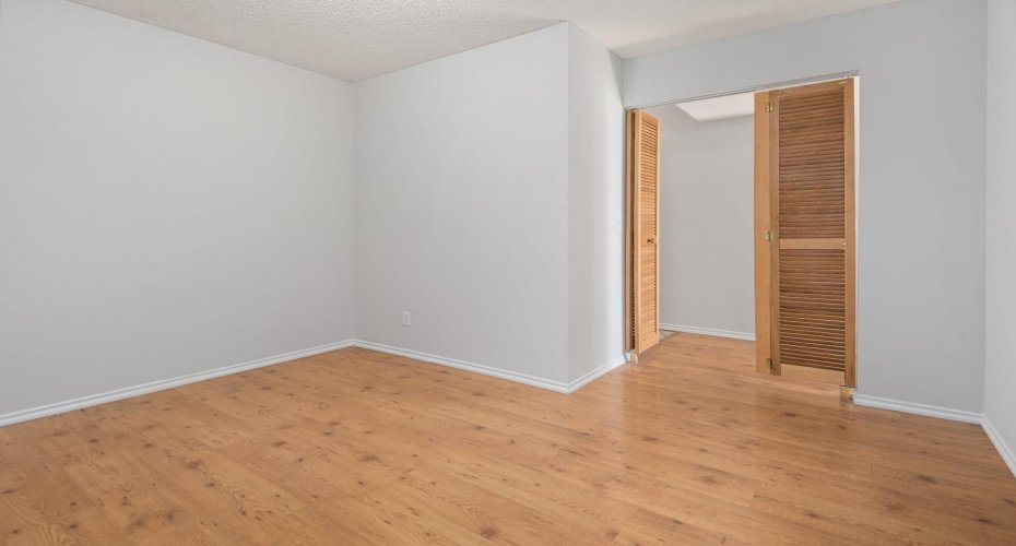 1620 70 Street, Calgary, Alberta T2A 7Z2, 1 Bedroom Bedrooms, ,1 BathroomBathrooms,Residential,For Sale,70,A2285231