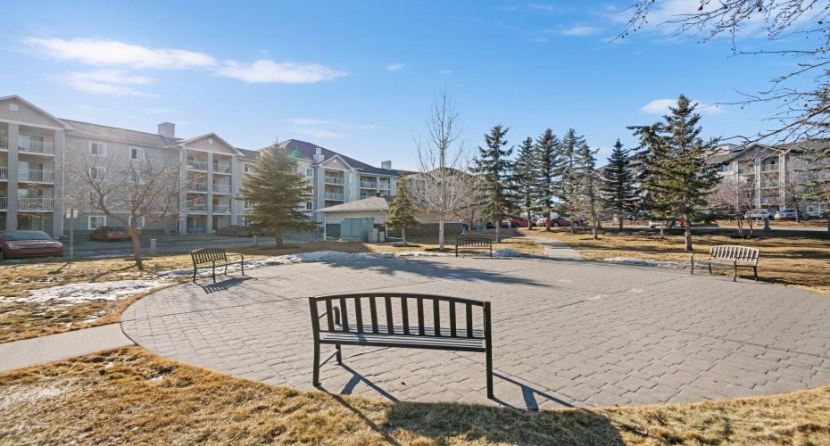 1620 70 Street, Calgary, Alberta T2A 7Z2, 1 Bedroom Bedrooms, ,1 BathroomBathrooms,Residential,For Sale,70,A2285231