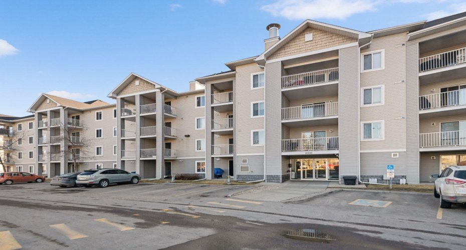 1620 70 Street, Calgary, Alberta T2A 7Z2, 1 Bedroom Bedrooms, ,1 BathroomBathrooms,Residential,For Sale,70,A2285231