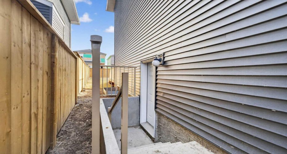 78 Corner Meadows Row, Calgary, Alberta T3N 1X9, 3 Bedrooms Bedrooms, ,3 BathroomsBathrooms,Residential,For Sale,Corner Meadows,A2285257