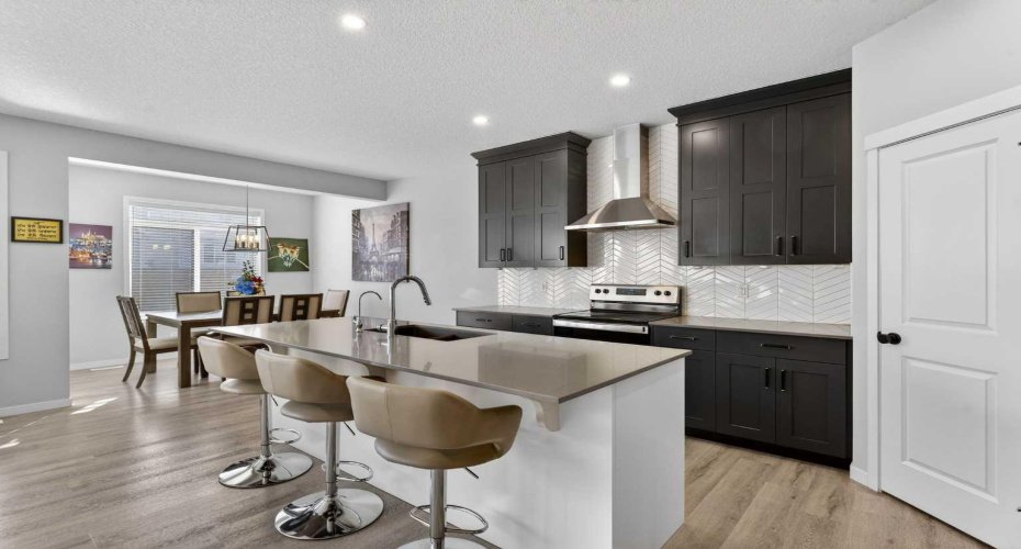 78 Corner Meadows Row, Calgary, Alberta T3N 1X9, 3 Bedrooms Bedrooms, ,3 BathroomsBathrooms,Residential,For Sale,Corner Meadows,A2285257