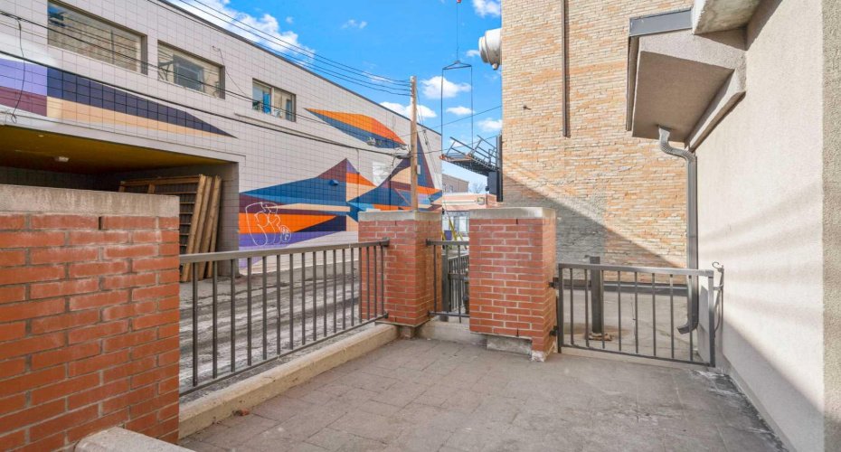 333 22 Avenue, Calgary, Alberta T2S 0H3, 1 Bedroom Bedrooms, ,1 BathroomBathrooms,Residential,For Sale,22,A2285295