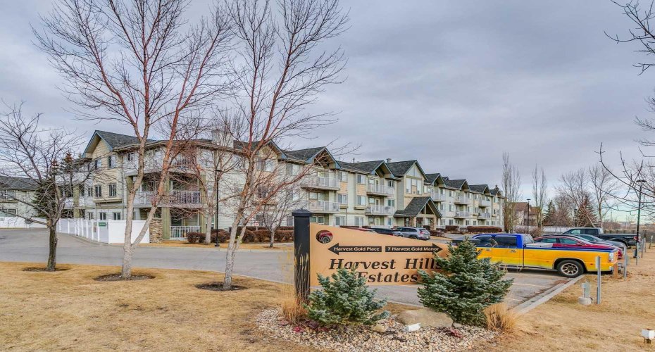 7 Harvest Gold Manor, Calgary, Alberta T3K 4Y3, 2 Bedrooms Bedrooms, ,2 BathroomsBathrooms,Residential,For Sale,Harvest Gold,A2285324