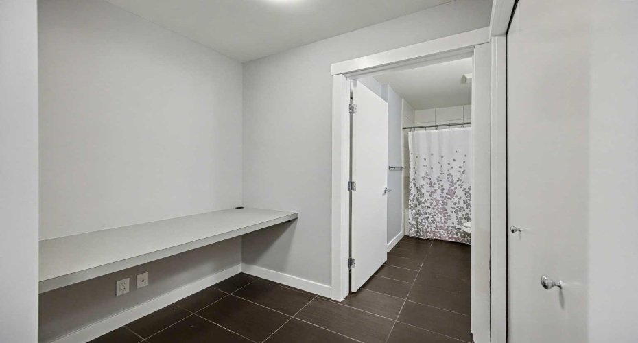 788 12 Avenue, Calgary, Alberta T2R 0H1, 1 Bedroom Bedrooms, ,1 BathroomBathrooms,Residential,For Sale,12,A2285349