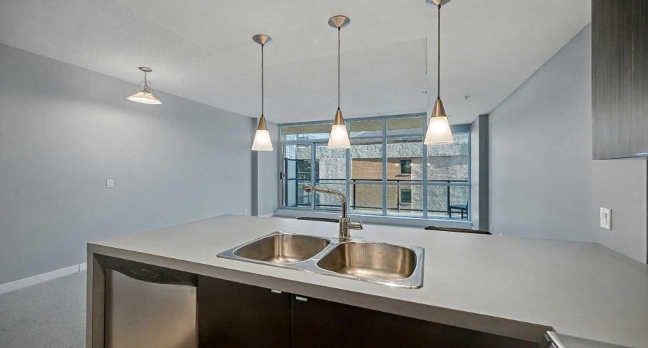 788 12 Avenue, Calgary, Alberta T2R 0H1, 1 Bedroom Bedrooms, ,1 BathroomBathrooms,Residential,For Sale,12,A2285349