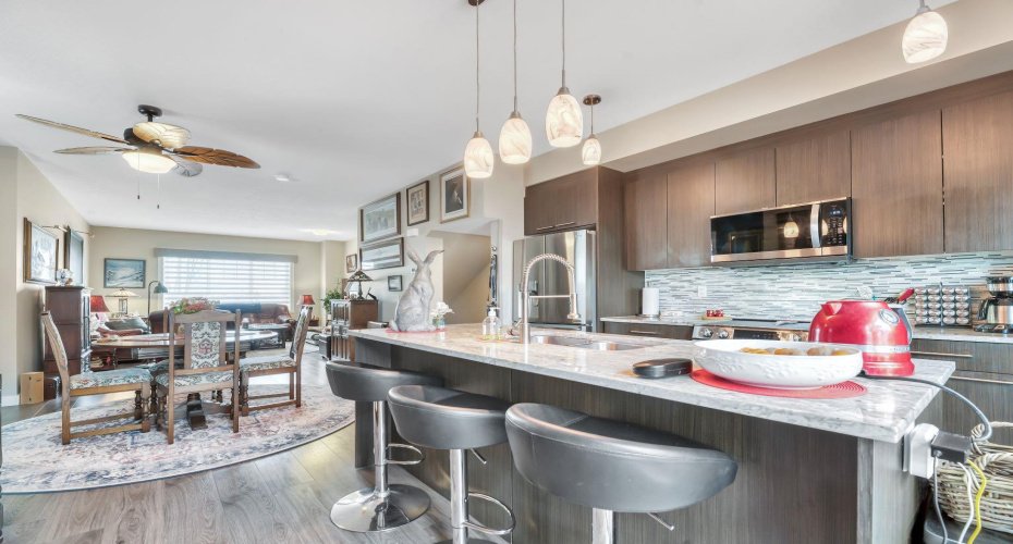 Lots of space to cook and visit