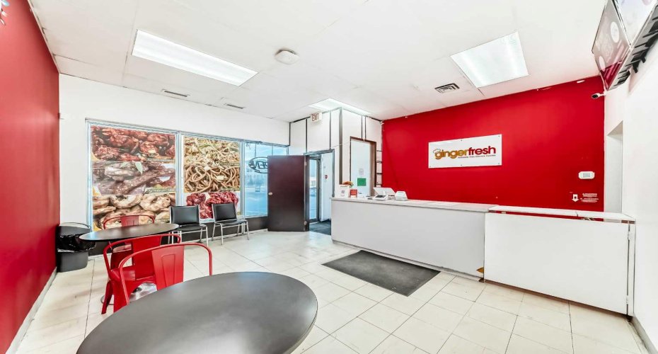 7196 Temple Drive, Calgary, Alberta T1Y 4E8, ,Commercial,For Lease,Temple,A2285507