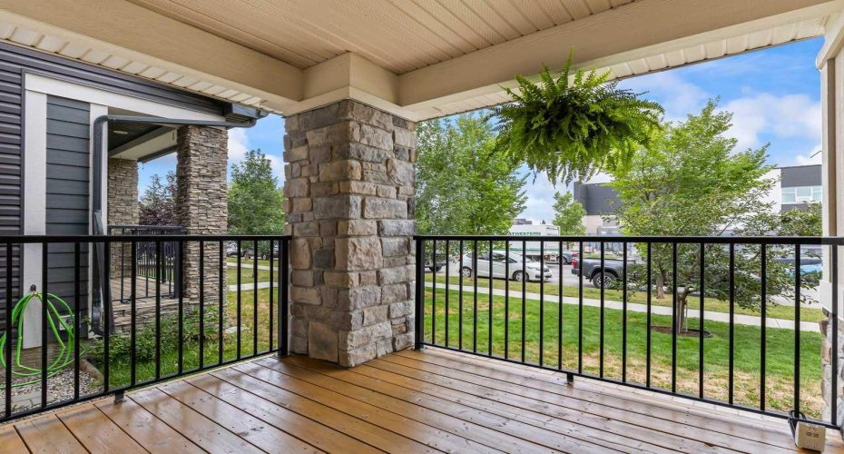 1545 Legacy Circle, Calgary, Alberta T2X 2C3, 3 Bedrooms Bedrooms, ,3 BathroomsBathrooms,Residential,For Sale,Legacy,A2285555