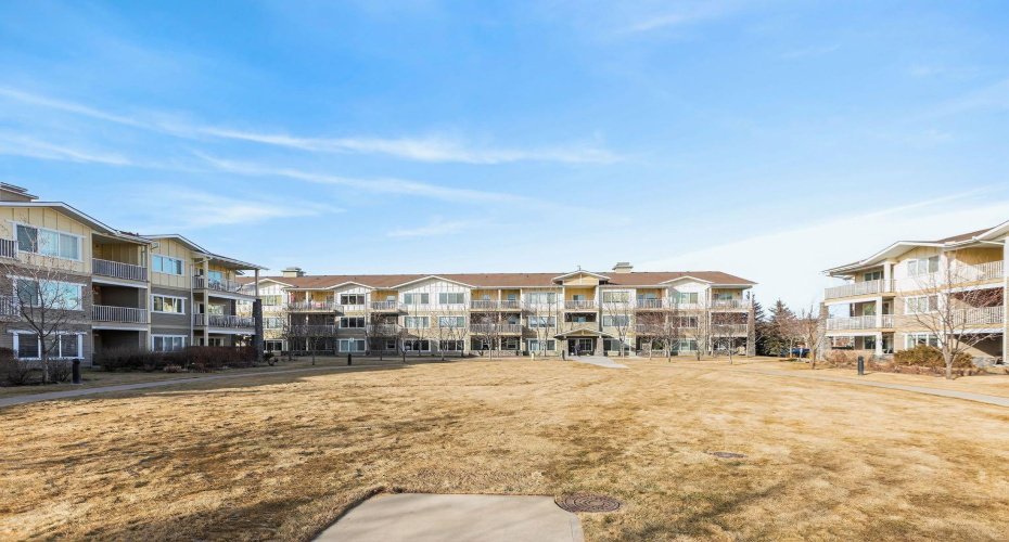 4 Kingsland Close, Airdrie, Alberta T4A 0A2, 1 Bedroom Bedrooms, ,1 BathroomBathrooms,Residential,For Sale,Kingsland,A2285611