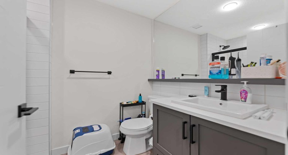 3932 University Avenue, Calgary, Alberta T3B 6P6, 1 Bedroom Bedrooms, ,1 BathroomBathrooms,Residential,For Sale,University,A2285656