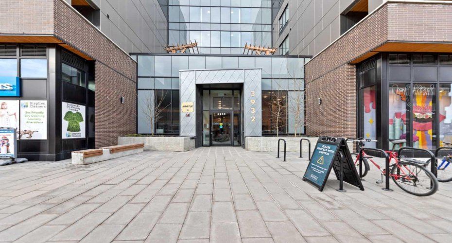 3932 University Avenue, Calgary, Alberta T3B 6P6, 1 Bedroom Bedrooms, ,1 BathroomBathrooms,Residential,For Sale,University,A2285656