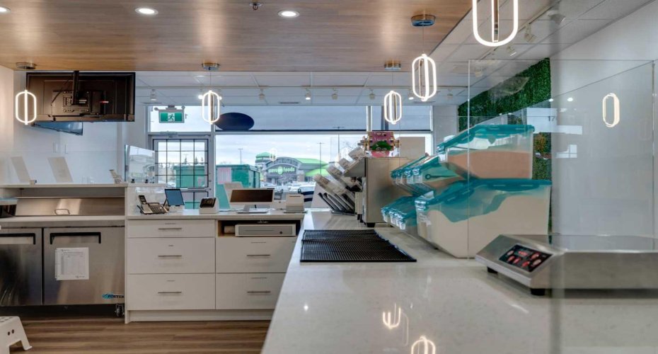 Calgary, Alberta, ,Commercial,For Sale,A2285665