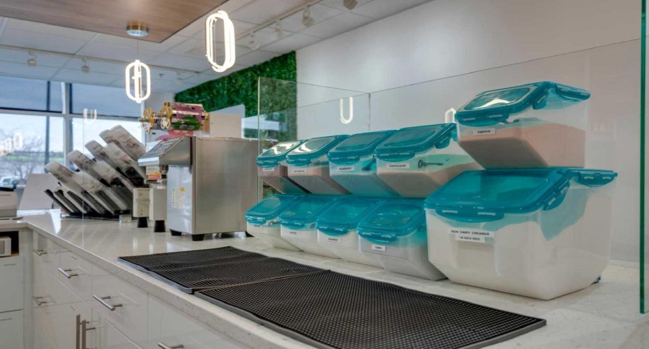 Calgary, Alberta, ,Commercial,For Sale,A2285665