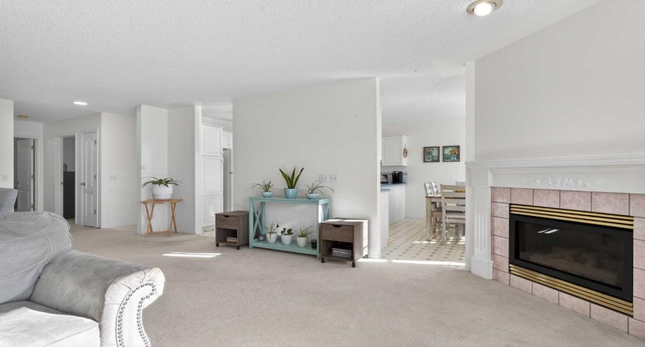 320 Sierra Morena Green, Calgary, Alberta T3H 3H8, 3 Bedrooms Bedrooms, ,3 BathroomsBathrooms,Residential,For Sale,Sierra Morena,A2285689