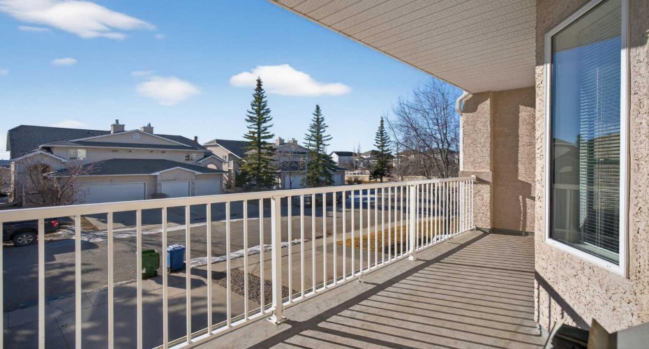320 Sierra Morena Green, Calgary, Alberta T3H 3H8, 3 Bedrooms Bedrooms, ,3 BathroomsBathrooms,Residential,For Sale,Sierra Morena,A2285689