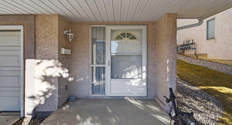 320 Sierra Morena Green, Calgary, Alberta T3H 3H8, 3 Bedrooms Bedrooms, ,3 BathroomsBathrooms,Residential,For Sale,Sierra Morena,A2285689