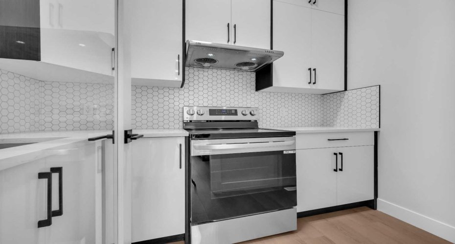 203 KINNIBURGH Place, Chestermere, Alberta T1X 1Y1, 7 Bedrooms Bedrooms, ,5 BathroomsBathrooms,Residential,For Sale,KINNIBURGH,A2285716