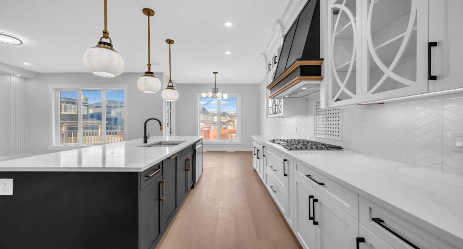 203 KINNIBURGH Place, Chestermere, Alberta T1X 1Y1, 7 Bedrooms Bedrooms, ,5 BathroomsBathrooms,Residential,For Sale,KINNIBURGH,A2285716