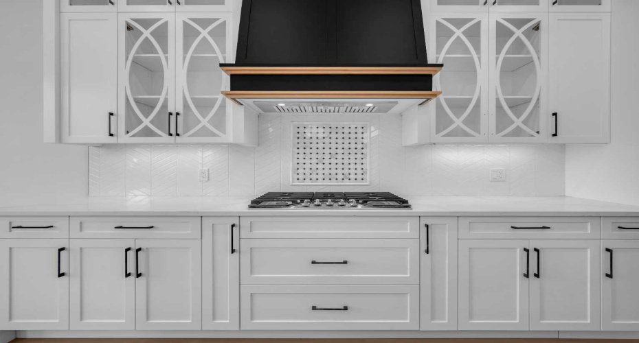 203 KINNIBURGH Place, Chestermere, Alberta T1X 1Y1, 7 Bedrooms Bedrooms, ,5 BathroomsBathrooms,Residential,For Sale,KINNIBURGH,A2285716