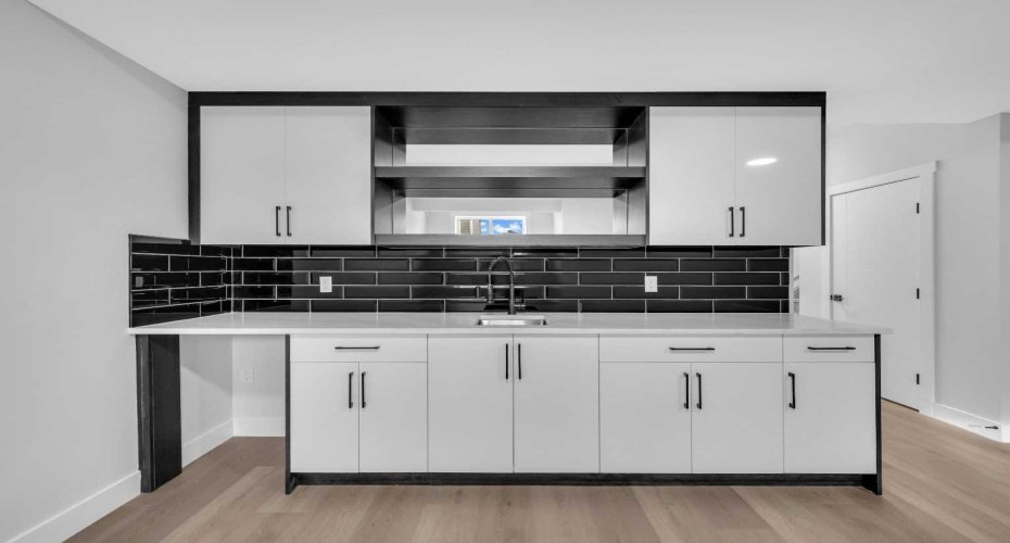 203 KINNIBURGH Place, Chestermere, Alberta T1X 1Y1, 7 Bedrooms Bedrooms, ,5 BathroomsBathrooms,Residential,For Sale,KINNIBURGH,A2285716