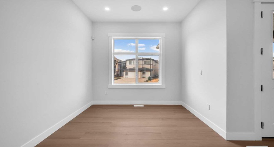 203 KINNIBURGH Place, Chestermere, Alberta T1X 1Y1, 7 Bedrooms Bedrooms, ,5 BathroomsBathrooms,Residential,For Sale,KINNIBURGH,A2285716