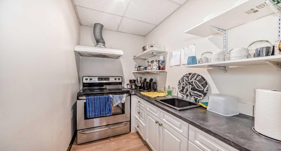 1829 54 Street, Calgary, Alberta T2B1N5, ,Commercial,For Sale,54,A2254790