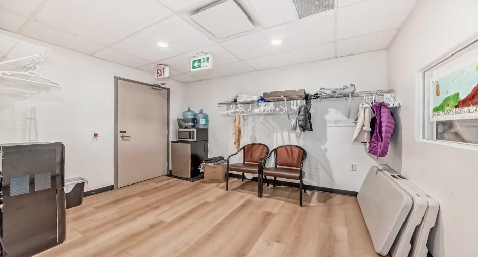 1829 54 Street, Calgary, Alberta T2B1N5, ,Commercial,For Sale,54,A2254790