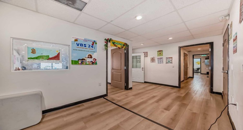 1829 54 Street, Calgary, Alberta T2B1N5, ,Commercial,For Sale,54,A2254790