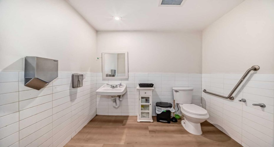 1829 54 Street, Calgary, Alberta T2B1N5, ,Commercial,For Sale,54,A2254790