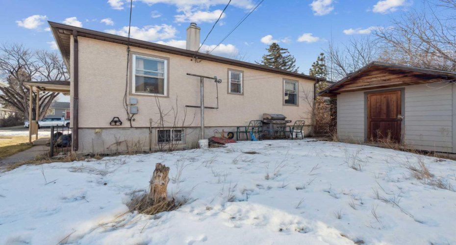 450 34 Avenue, Calgary, Alberta T2K 0B8, 3 Bedrooms Bedrooms, ,2 BathroomsBathrooms,Residential,For Sale,34,A2278193