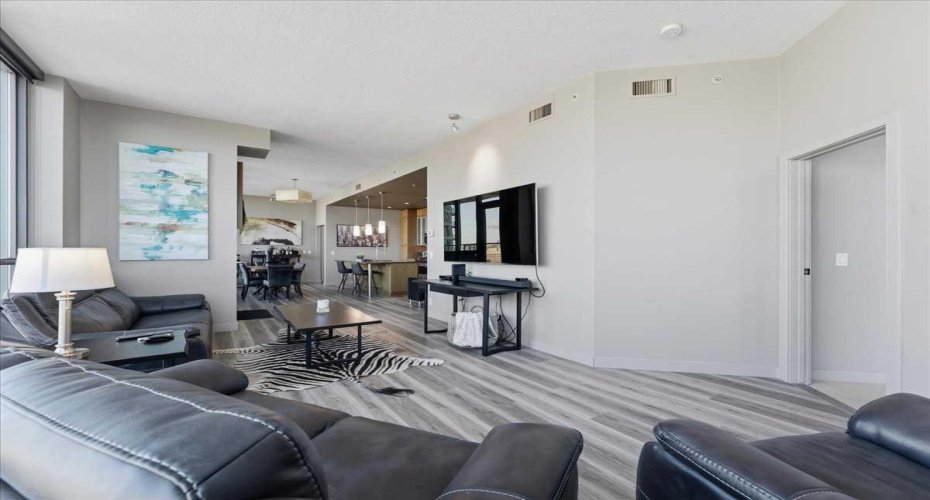 220 12 Avenue, Calgary, Alberta T2G 0R5, 2 Bedrooms Bedrooms, ,2 BathroomsBathrooms,Residential,For Sale,12,A2279163