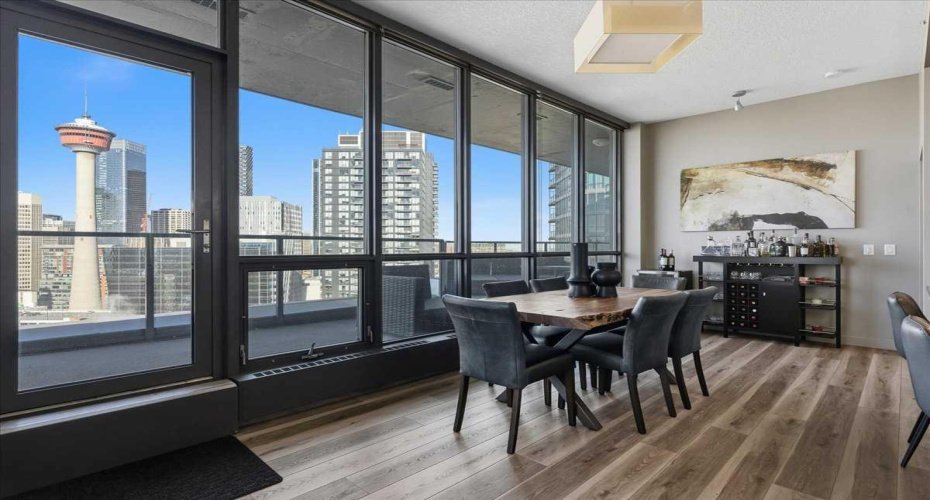 220 12 Avenue, Calgary, Alberta T2G 0R5, 2 Bedrooms Bedrooms, ,2 BathroomsBathrooms,Residential,For Sale,12,A2279163