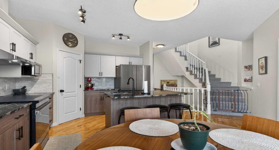 42 Hamptons Link, Calgary, Alberta T3A 5V9, 3 Bedrooms Bedrooms, ,3 BathroomsBathrooms,Residential,For Sale,Hamptons,A2281569