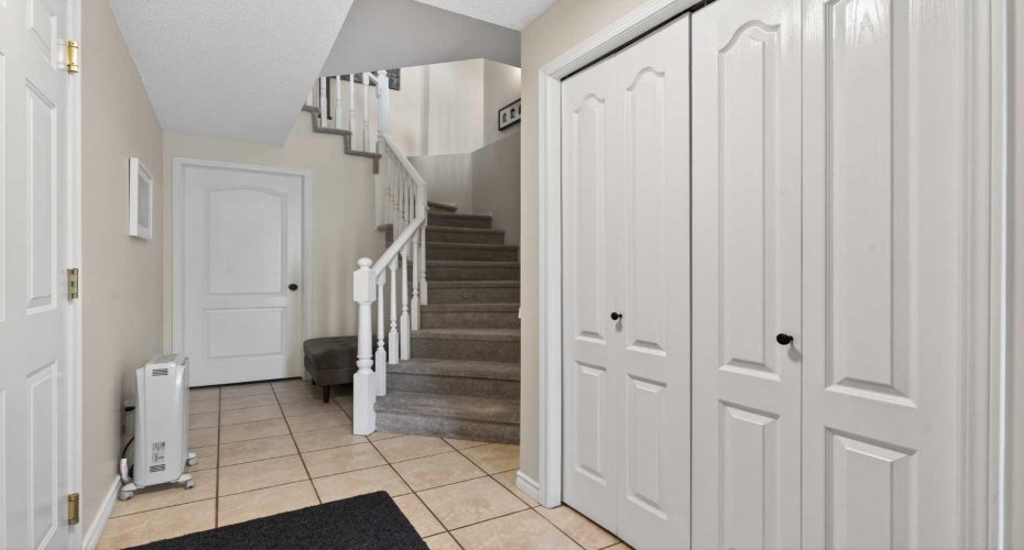 42 Hamptons Link, Calgary, Alberta T3A 5V9, 3 Bedrooms Bedrooms, ,3 BathroomsBathrooms,Residential,For Sale,Hamptons,A2281569