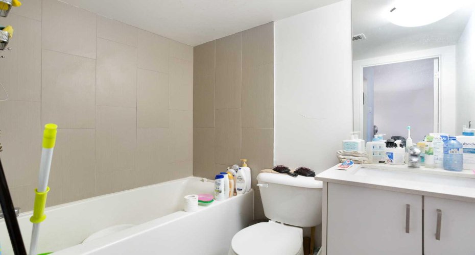 515 17 Avenue, Calgary, Alberta T2S0A9, 1 Bedroom Bedrooms, ,1 BathroomBathrooms,Residential,For Sale,17,A2282398