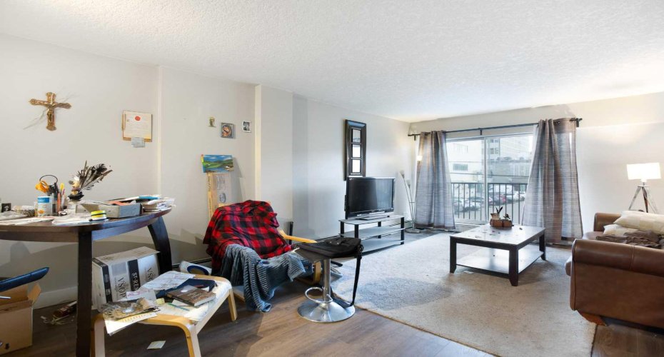 515 17 Avenue, Calgary, Alberta T2S0A9, 1 Bedroom Bedrooms, ,1 BathroomBathrooms,Residential,For Sale,17,A2282402