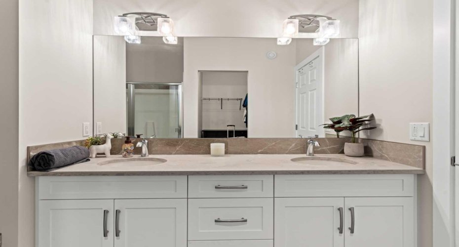 18 Drake Landing Street, Okotoks, Alberta T1S 0P7, 3 Bedrooms Bedrooms, ,3 BathroomsBathrooms,Residential,For Sale,Drake Landing,A2282904