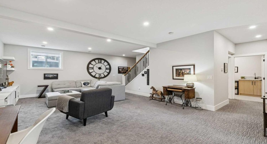 60 Havenhurst Crescent, Calgary, Alberta T2V3C5, 4 Bedrooms Bedrooms, ,5 BathroomsBathrooms,Residential,For Sale,Havenhurst,A2284171