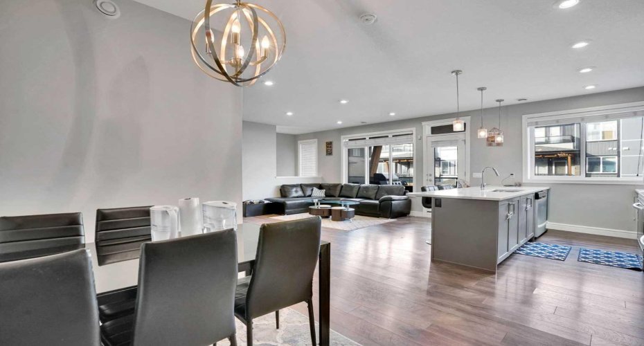 231 Savanna Walk, Calgary, Alberta T3J0Y3, 3 Bedrooms Bedrooms, ,3 BathroomsBathrooms,Residential,For Sale,Savanna,A2284935