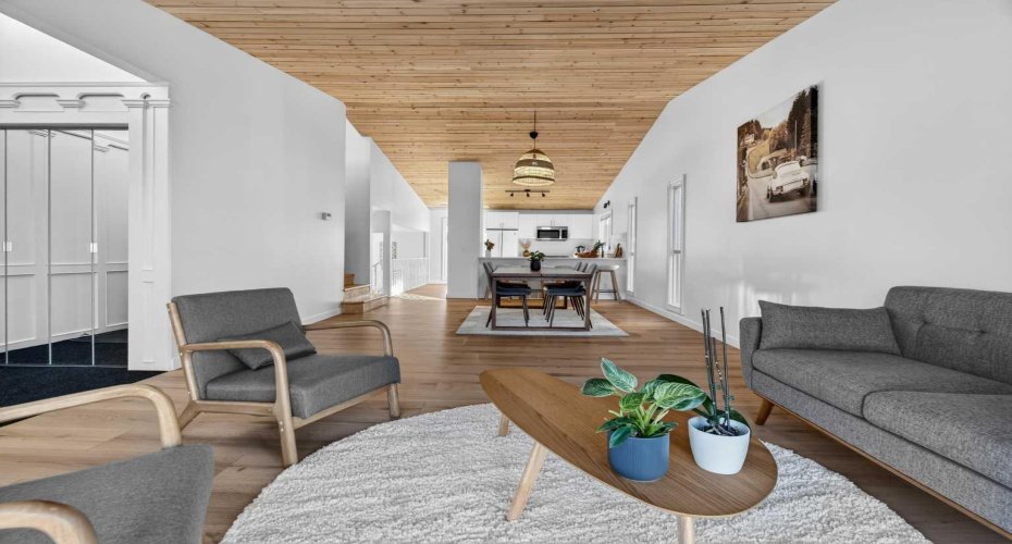 303 Woodside Place, Okotoks, Alberta T1S 1L9, 5 Bedrooms Bedrooms, ,3 BathroomsBathrooms,Residential,For Sale,Woodside,A2285284