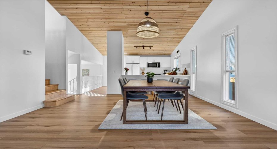 303 Woodside Place, Okotoks, Alberta T1S 1L9, 5 Bedrooms Bedrooms, ,3 BathroomsBathrooms,Residential,For Sale,Woodside,A2285284