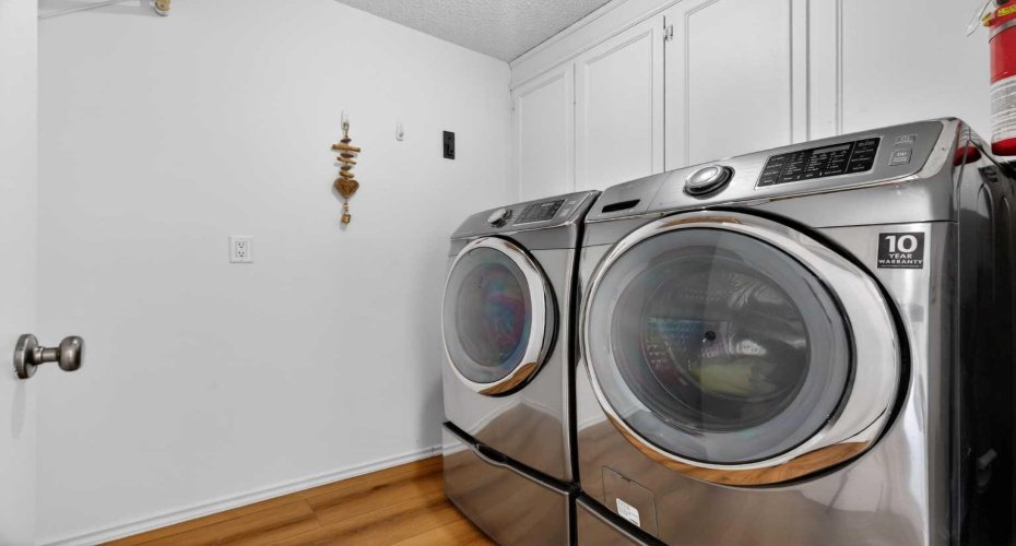 303 Woodside Place, Okotoks, Alberta T1S 1L9, 5 Bedrooms Bedrooms, ,3 BathroomsBathrooms,Residential,For Sale,Woodside,A2285284