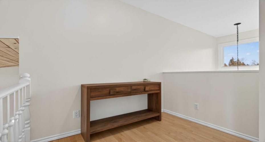 303 Woodside Place, Okotoks, Alberta T1S 1L9, 5 Bedrooms Bedrooms, ,3 BathroomsBathrooms,Residential,For Sale,Woodside,A2285284